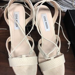 Steve Madden strappy sandals/heels